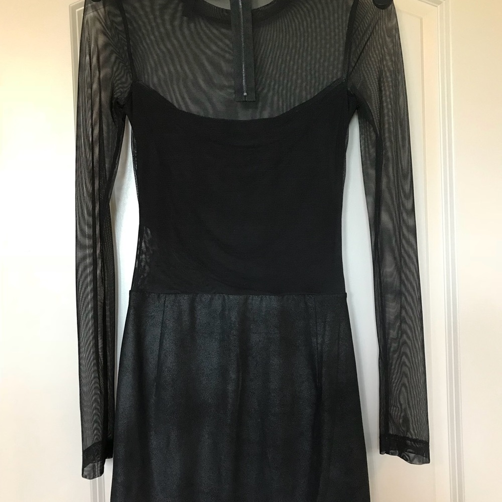 Dress - Picture 2 of 3